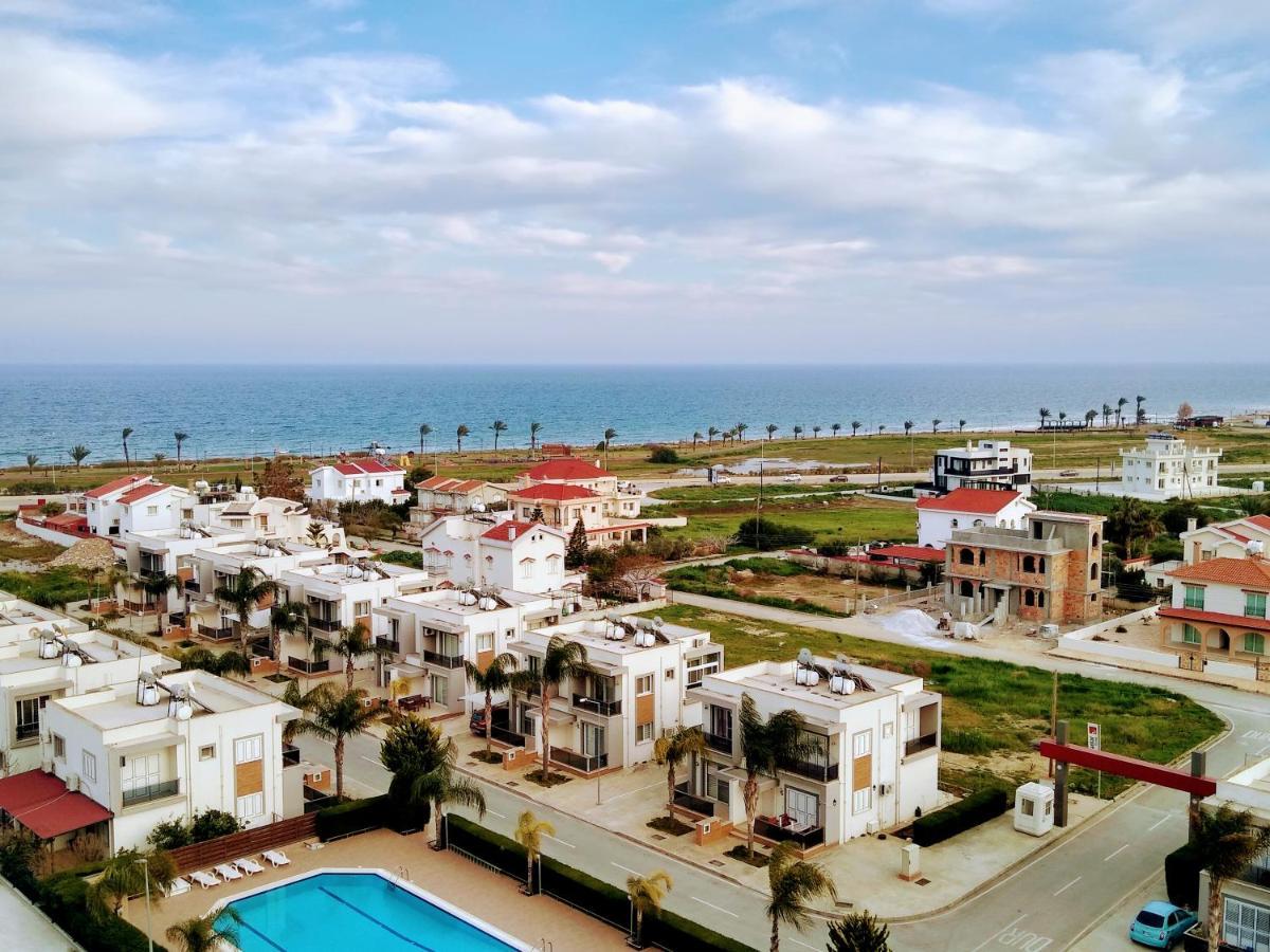 Trikomo Royal Life Residence Poseidon Studio מראה חיצוני תמונה