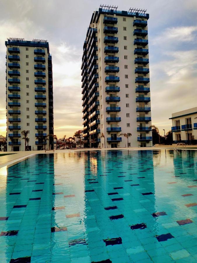 Trikomo Royal Life Residence Poseidon Studio מראה חיצוני תמונה