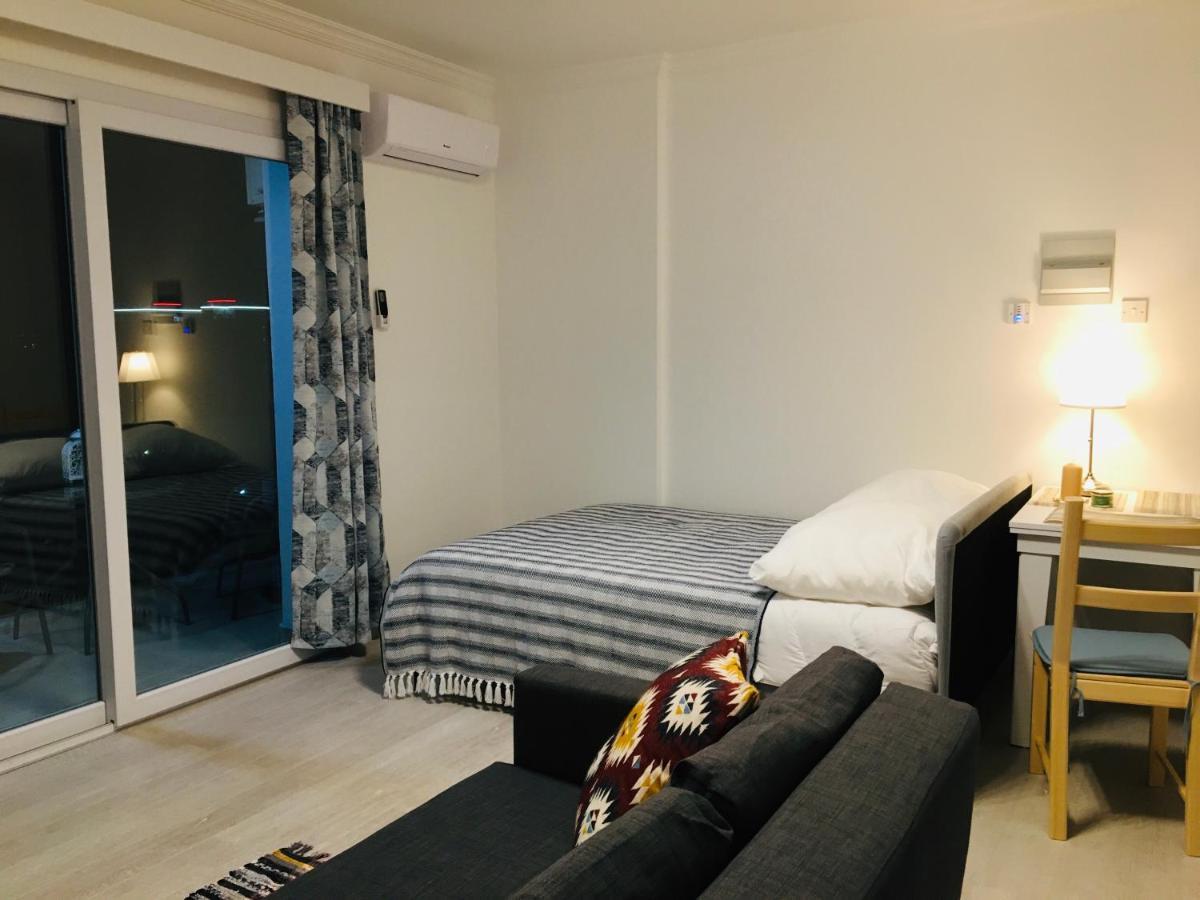 Trikomo Royal Life Residence Poseidon Studio מראה חיצוני תמונה
