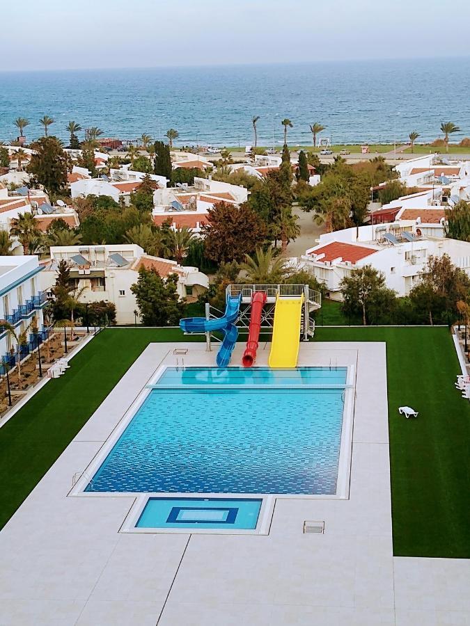 Trikomo Royal Life Residence Poseidon Studio מראה חיצוני תמונה