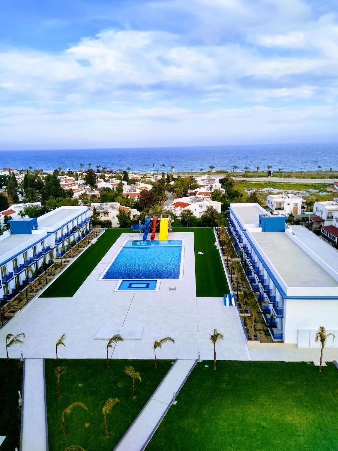 Trikomo Royal Life Residence Poseidon Studio מראה חיצוני תמונה